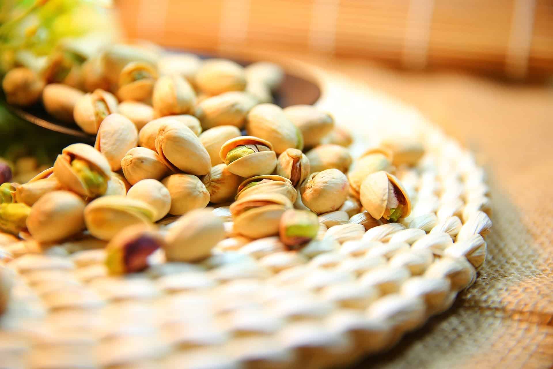 pistachios and belly fat